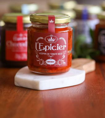 ACEPIPE DE TOMATE SECO