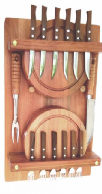 230 CONJ. P/CHURRASCO C/PRATO,GARFO E TRINCHANTE