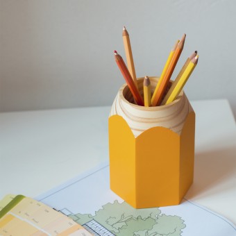 Piam01.3273.lis suporte de pinus amarelo