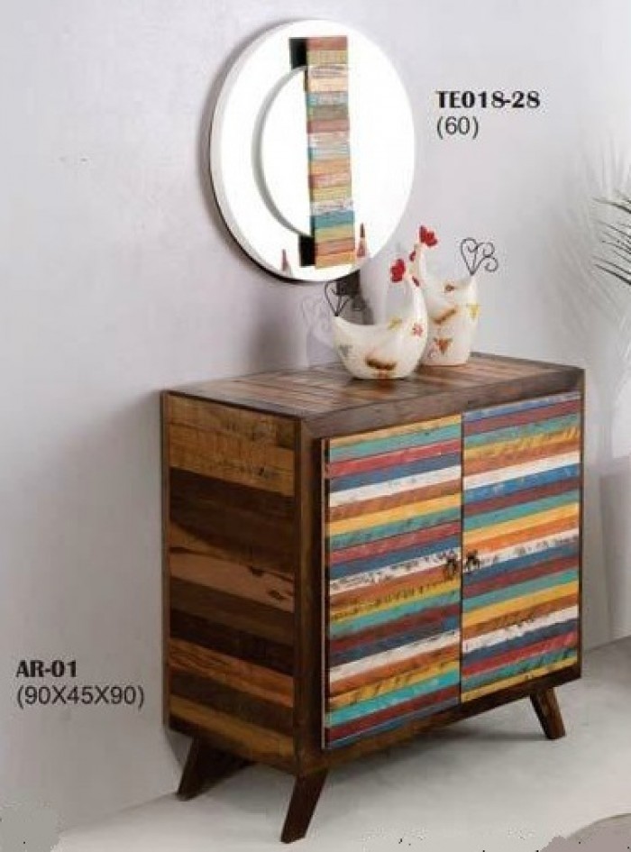 AR-01 COMODA EM DEMOLIÇÃO COM FILETES COLORIDOS