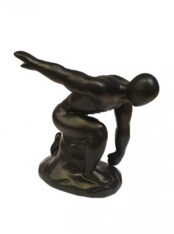 TCM-15 PT 3 ENFEITE DE PORCELANA HOMEM MUSCULOSO