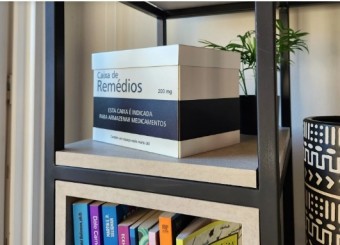 01837001 CAIXA DE ACO REMEDIOS TARJA PRETA