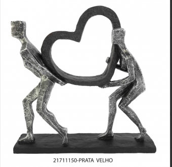 21713 ESCULTURA RESINA BEIJO E CORACAO 16,4X5X33,8 - 001
