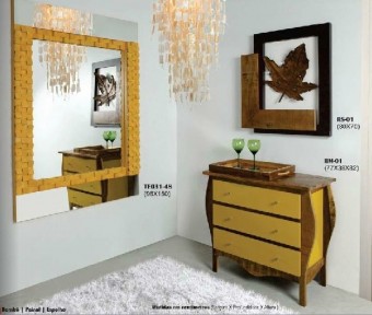 TE031-48 ESPELHO COM DETALHES TOQUINHOS DE PINUS E STRASS