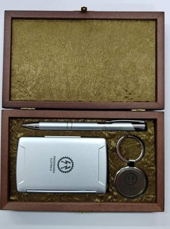 72975 kit caneta/chaveiro/calculadora cx. mdf eng. elétrica