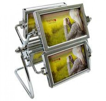 MCN5604 PORTA RETRATO METAL GIRATORIO C/ 8 FOTOS 7,6CM X 5,3CM