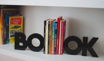 MDPT02.3261.LIS SUPORTE DE ACO P/LIVROS BOOK